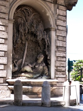 ITALIE - Rome
à ce carrefour 4 fontaines se font face