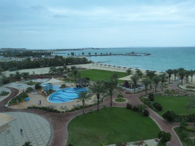 vue sur la piscine et le golfe