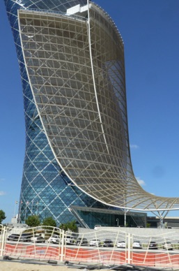 EMIRATS ARABES UNIS : Abu Dhabi
Haut Capital Gate