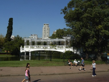 Quartier de Palermo : le pont des amoureux