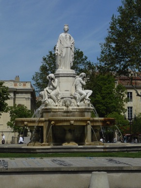 FRANCE
Nîmes (30)