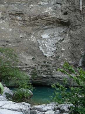 FRANCE
Fontaine de Vaucluse (84)
source de la Sorgue