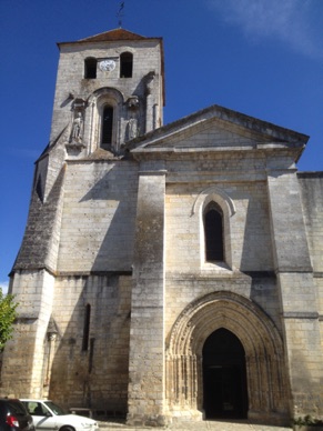 FRANCE
Barbezieux (16)
Eglise Saint Mathias