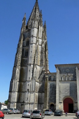 FRANCE
Saintes (17)
Cathédrale Saint Pierre