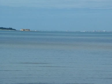 FRANCE - Charente Maritime
Pont reliant la Rochelle 
et l'Ile de Ré