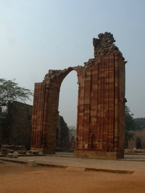 INDE : Delhi 
Qytb Minar
(1993)