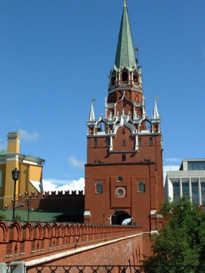 RUSSIE : entrée du Kremlin
(1990)