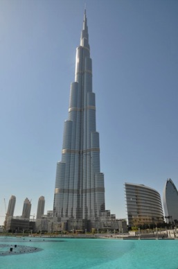 DUBAI : Burj Khalifa
la plus haute tour du monde actuellement (828 m)