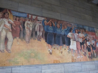 ALLEMAGNE
Berlin
sur les murs d'un Ministère