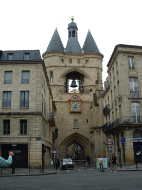 Porte Saint Eloi dite de la Grosse Cloche