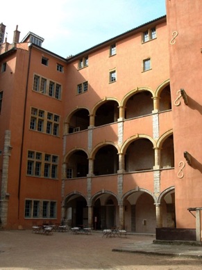 Maison des avocats dans le vieux Lyon