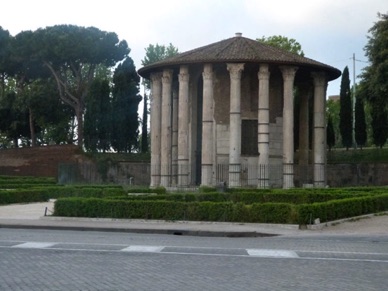 temple rond d'Hercule Victor qui date du IIème siècle avant JC