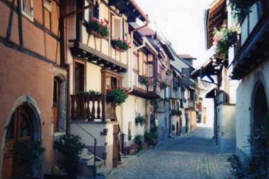 EGUISHEIM
Haut Rhin
(2003)