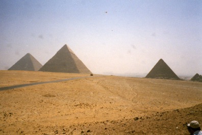 GUIZEH : les pyramides