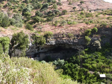 Eglise de NAKUTO LAB construite dans une grotte