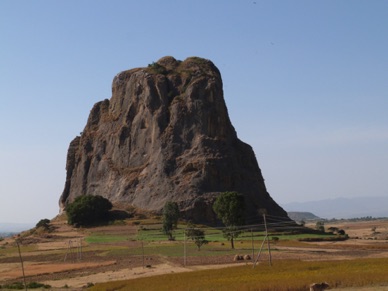 l'agora Gedel, piton volcanique, refuge des vautours