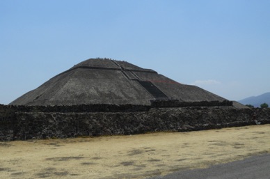 Pyramide du Soleil