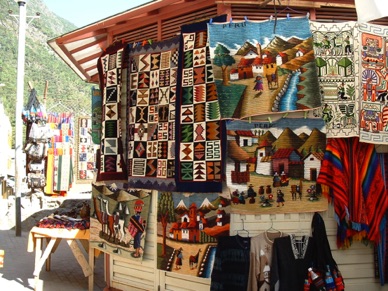 Promenade dans le marché très coloré