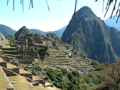 Très belles vues d'ensemble de ce site magnifique qui est le monument précolombien le plus spectaculaire d'Amérique du sud