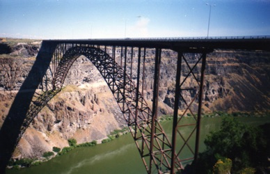 TERRINE BRIDGE sur la Snake River