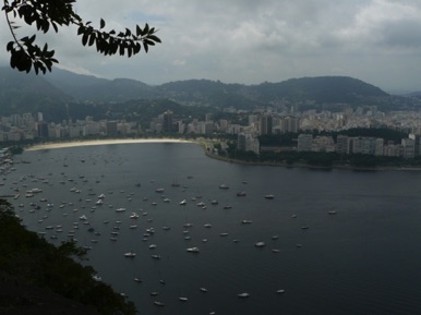 Vues sur la baie de Guanabara, la pointe d'Arpoador