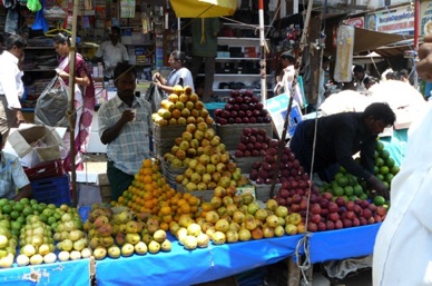 un bel étal de fruits