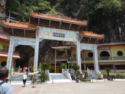 Temple grotte de Sampontongh