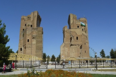 CHAKHRISABAZ : vestiges du Palais d'Ak-Saral