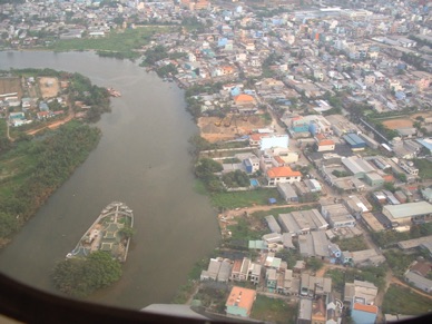 Arrivée sur HO CHI MINH VILLE, ex SAIGON