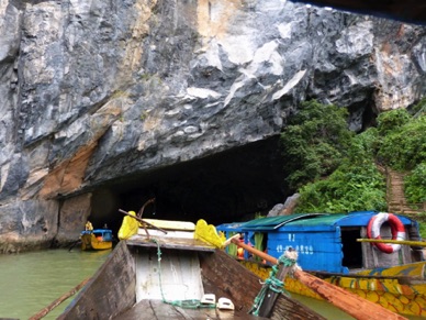 pour visiter la Grotte de Phong Nha