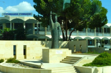 Statue de Monseigneur Makarios