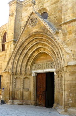 Cathédrale Sainte Sophie transformée en mosquée Selimyie en 1570