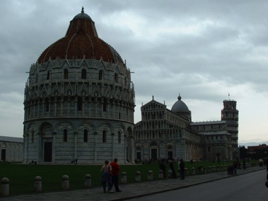 le Baptistère, la Cathédrale et la Tour penchée