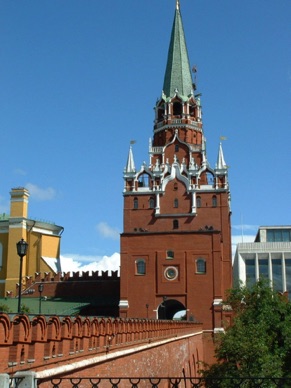 Tour Troïstkaia permettant l'entrée au Kremlin