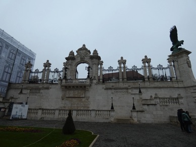 Porte de Habsbourg avec son faucon Turul