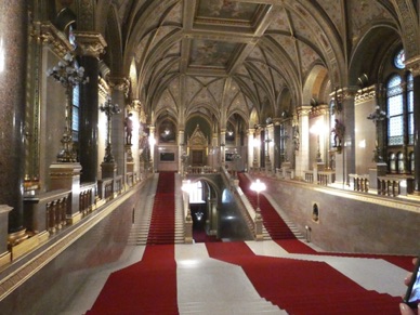 l'escalier d'honneur n&eacute;o-renaissance