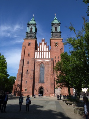 POZNAN
Cathédrale St Pierre et St Paul