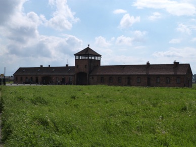 Porche d'entrée de BIRKENAU