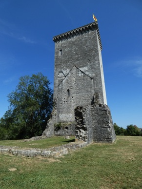 ORTHEZ
ancienne capitale du B&eacute;arn, &eacute;tape de St Jacques