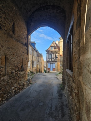 SAINT BENOIT DU SAULT class&eacute; parmi les plus beaux villages de France