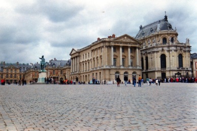 VERSAILLES