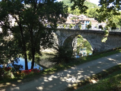 pont sur l'Aveyron