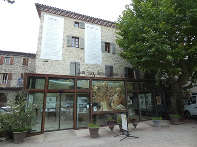 ANTRAIGUES SUR VOLANE 
la Maison Jean Ferrat
sur 4 niveaux