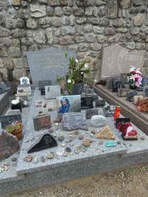 la tombe de Jean Tennenbaum 
dit Jean Ferrat
(1930 - 2010)