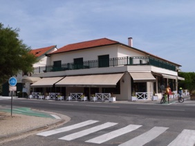 H&ocirc;tel Restaurant des Pins