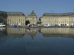 BORDEAUX
(voir page sp&eacute;ciale)