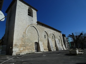 CHERVAL  
Une des plus belles &eacute;glises fortifi&eacute;es