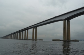 le pont de 14,5 kms qui relie Rio &agrave; Niteroi