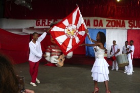 Pr&eacute;sentation d'un spectacle dans la favela