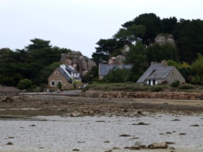 PRESQU'ILE DE PLOUGRESCANT